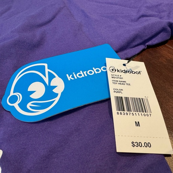 Kidrobot Toy Head Tee - Picture 5 of 5